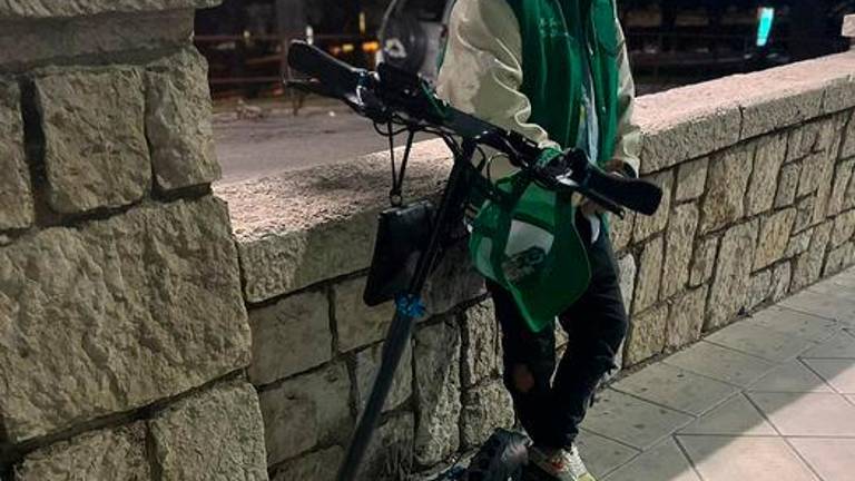 Positivo en alcohol dos veces seguidas conduciendo un patinete por Jaén