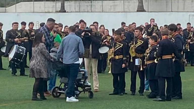 Deporte y solidaridad se unen en el Partido de la Alegría en Guarromán