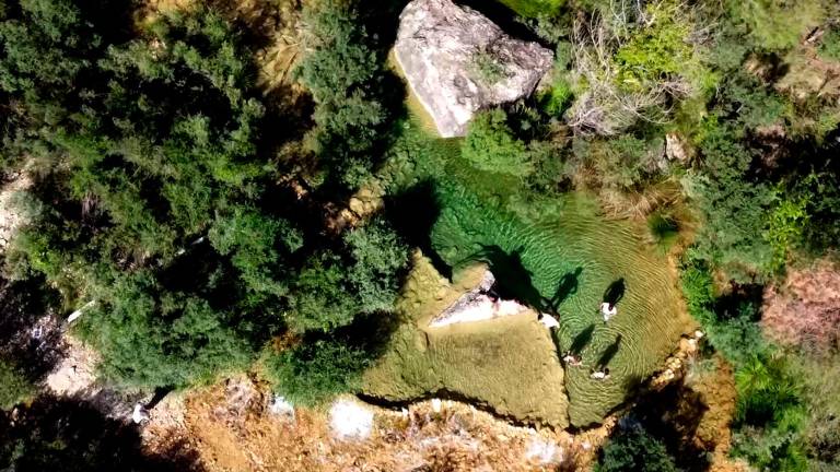 Suspendidos en un chilanco verde entre el río Madera y el Segura