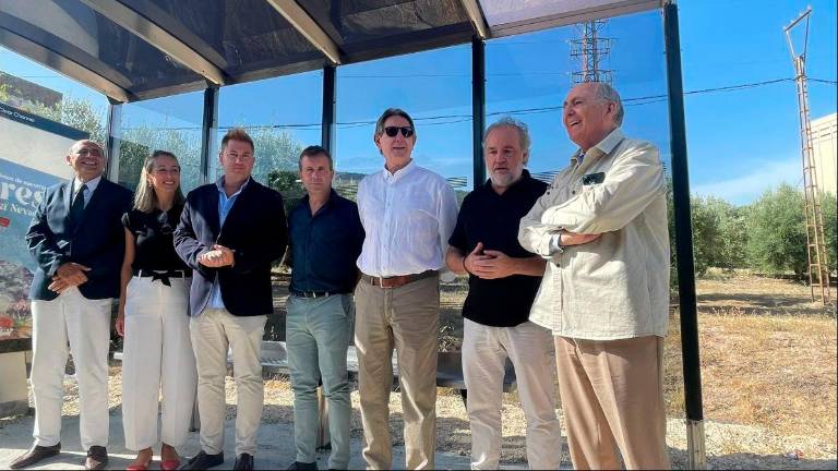 Visita a la nueva marquesina de la carretera de Córdoba.