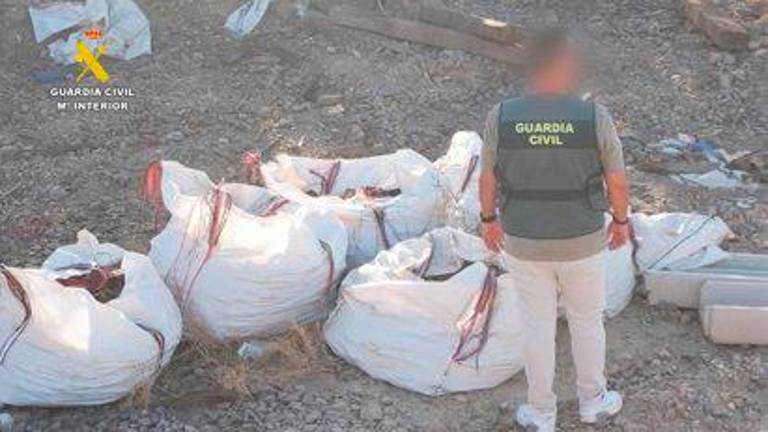 Material ferroviario recuperado por la Guardia Civil en Huelva. / Guardia Civil.