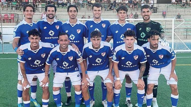 <i>Once inicial del Linares Deportivo para el encuentro ante el CD Egabrense. / Linares Deportivo.</i>