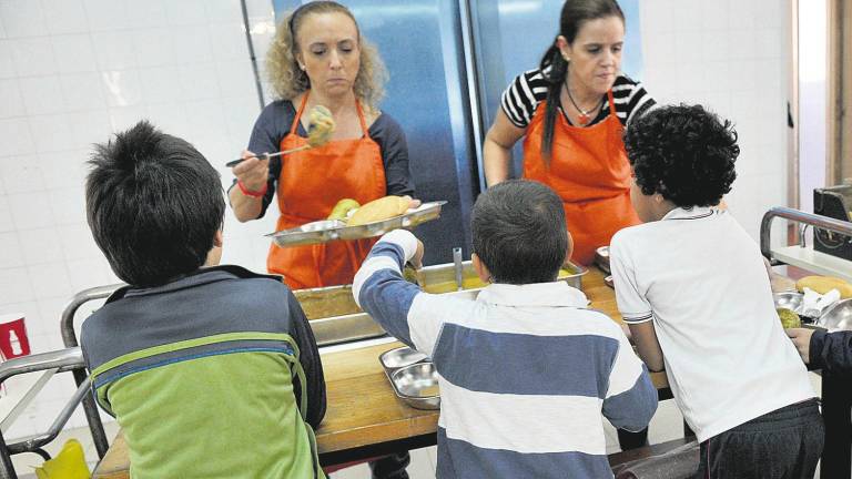 Sin servicio de comidas en 37 colegios públicos de la provincia