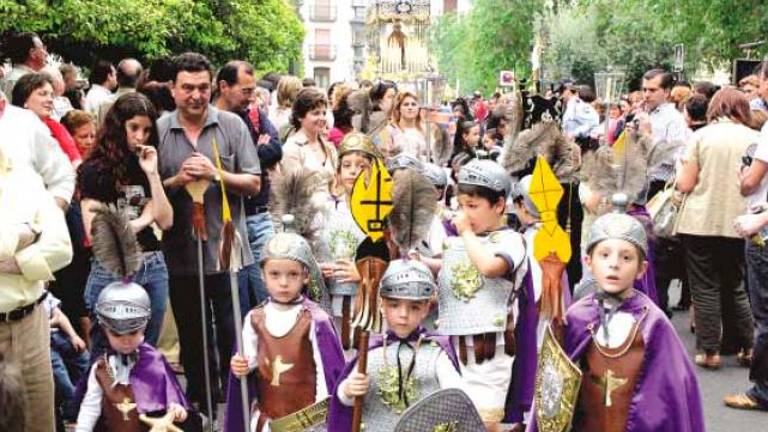 Tal día como hoy en 2005 publicábamos: La ilusión de las procesiones en miniatura