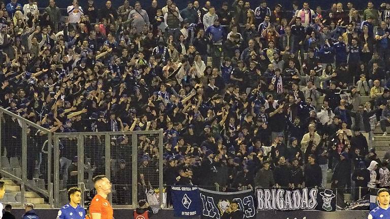 Servicio de bus gratuito en Linares desde las diez de la mañana para acudir al estadio