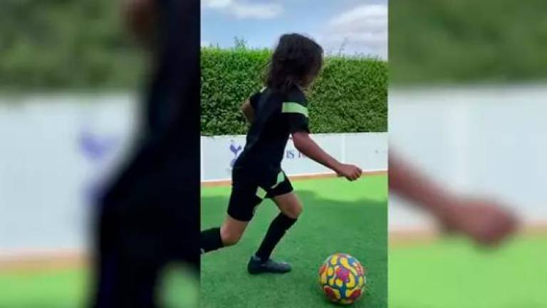 Futura estrella del fútbol femenino: Con solo 9 años ya deslumbra en las redes