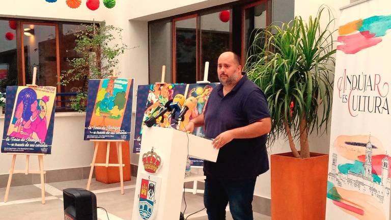 La Casa de Cultura acoge la Exposición “La Feria de Andújar a través de sus carteles”