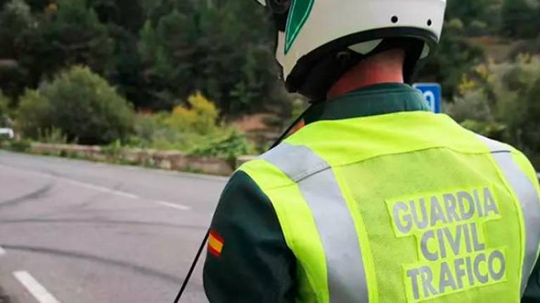 Fallece un hombre de 67 años en un accidente de moto en Alanís, Sevilla