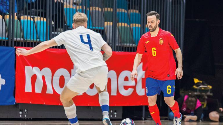 Míchel debuta con España con un empate agridulce ante Finlandia