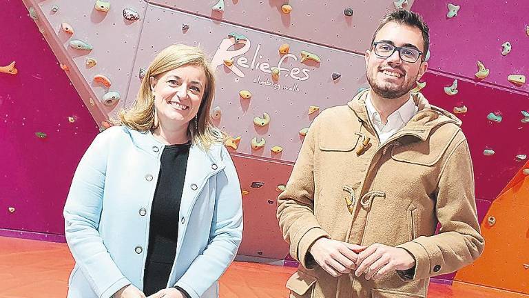 Reunión para abordar temas relacionados con la juventud