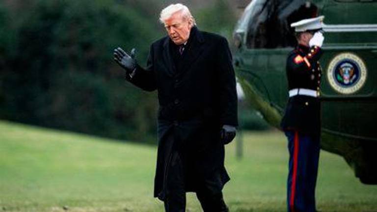 Trump defiende que el despliegue en las costas de Venezuela es “solo un bloqueo”