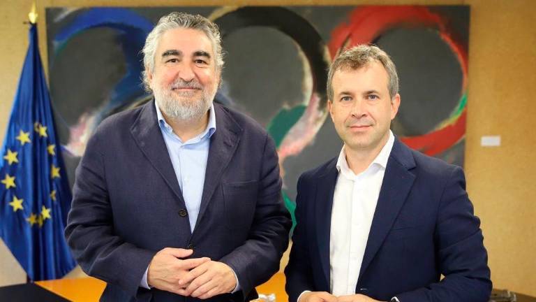 Reunión del alcalde de Jaén, Julio Millán, con el presidente del CSD, José Manuel Rodríguez Uribes. / Ayuntamiento de Jaén.