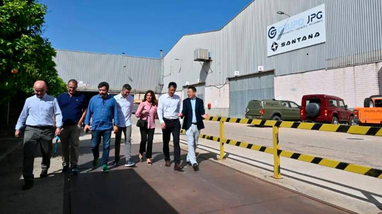 <i>Visita a las instalaciones del Parque Científico Tecnológico del Transporte Santana. / Ayuntamiento de Linares. </i>