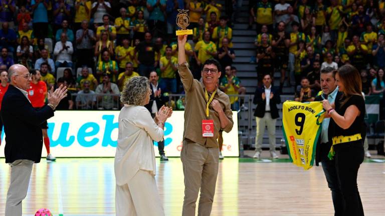 El nuevo himno del Jaén FS emociona al Olivo Arena