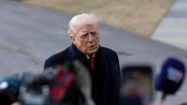 Trump reitera su amenaza de atacar Irán tras la advertencia de Jamenei sobre un conflicto regional