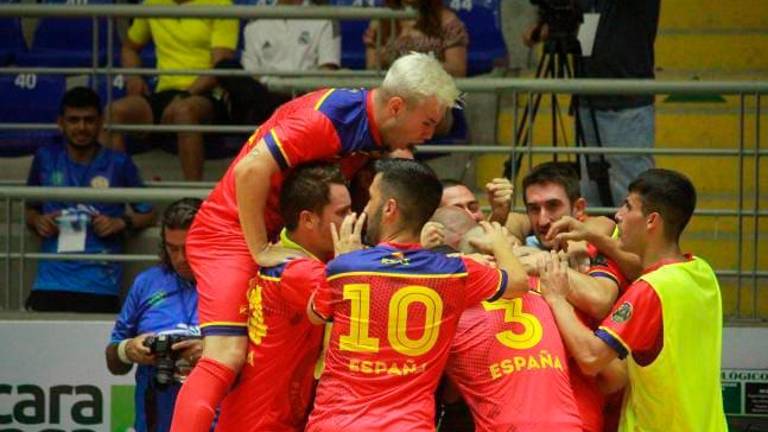 El gol de Juanma, jugador de La Bobadilla FS, clave en la victoria de España en el Mundial de Fútbol Sala de Salón