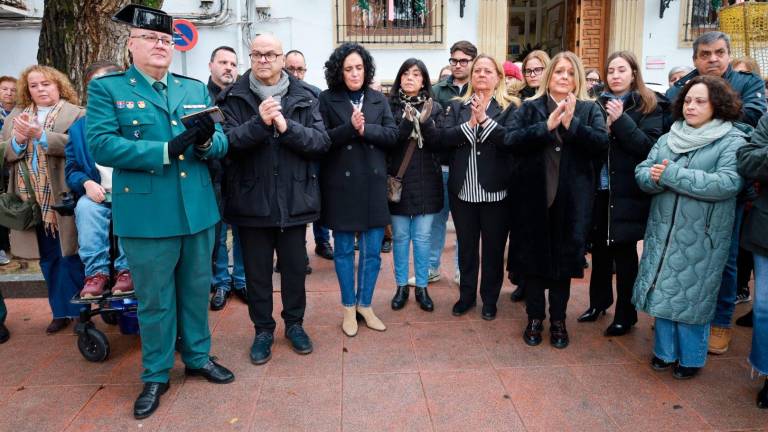 Quesada se concentra para condenar el asesinato de una vecina