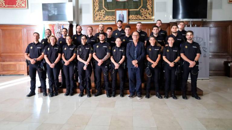 <i>Agentes en prácticas. / Subdelegación del Gobierno en Jaén. </i>