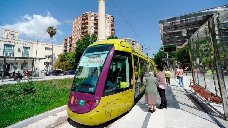 El presidente andaluz cree que el tranvía de la capital estará circulando este año