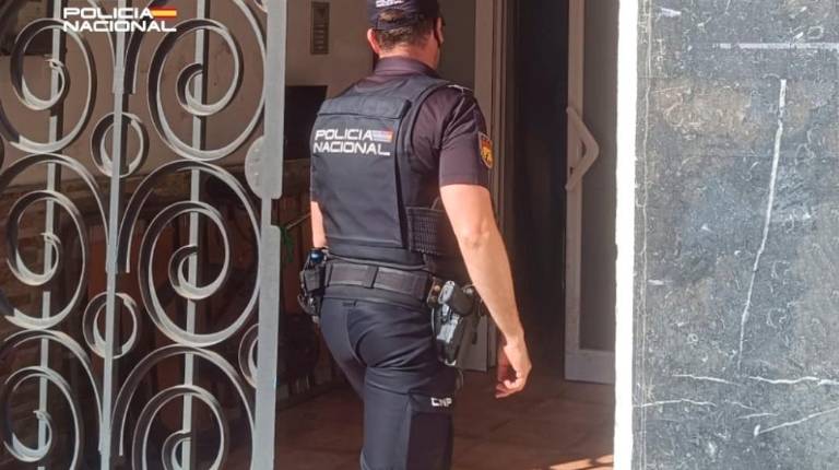 <i>Un agente de la Policía Nacional en una imagen de archivo. / Policía Nacional.</i>