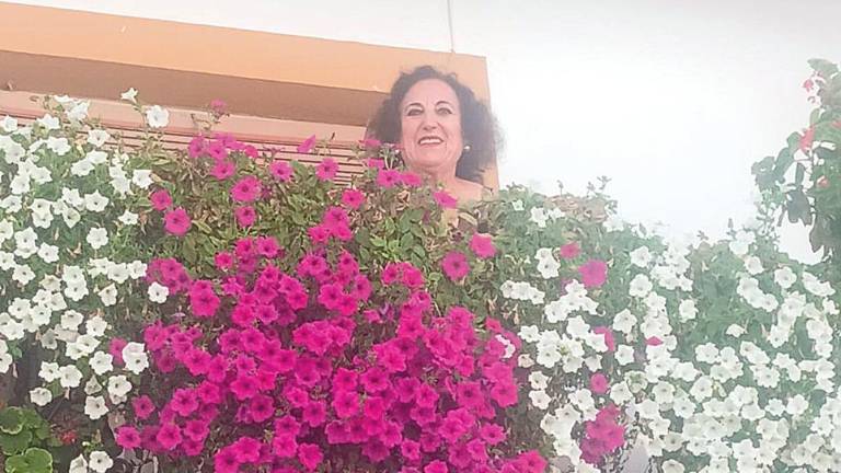 Lola Robles, cuidadora: “Siempre he encontrado una profunda satisfacción en ayudar a los demás”