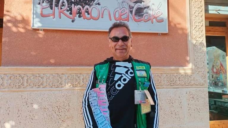 La ONCE llena de alegría Jamilena, donde ha repartido 350.000 euros