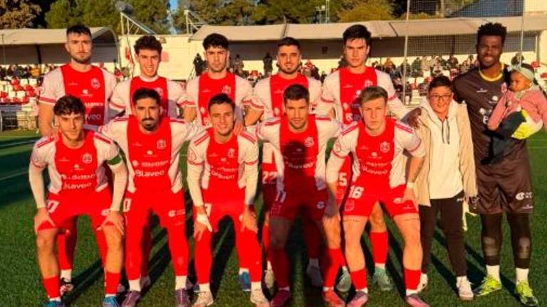 El Torreperogil se agarra a la salvación (2-1)