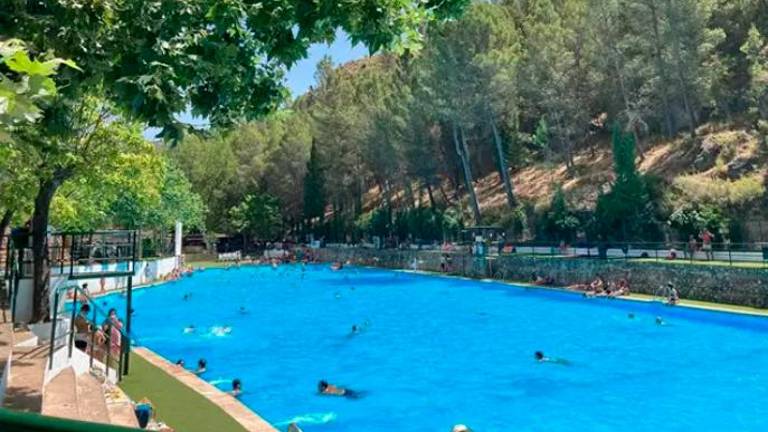 El alcalde de Orcera defiende la piscina de Armujo como “una seña de identidad y un reclamo turístico”