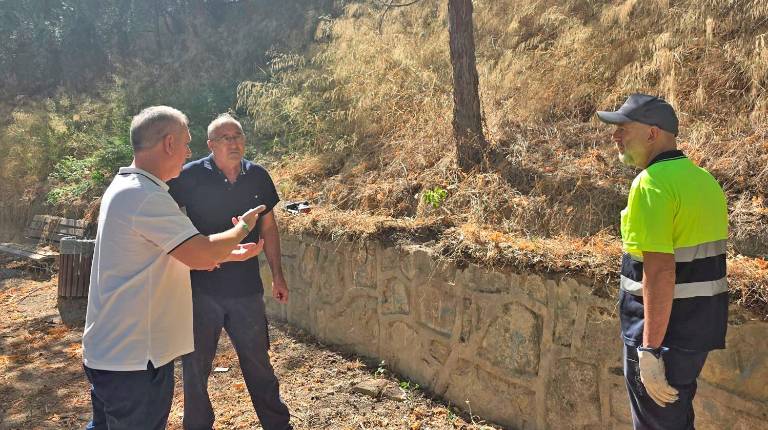 <i>Actuación en el parque canino del Jardín Botánico. / Ayuntamiento de Jaén. </i>