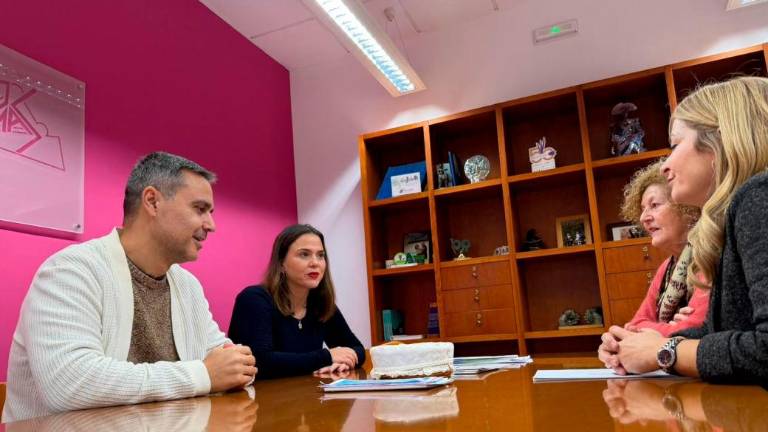 El Ayuntamiento promueve un programa pionero para trabajar la salud mental de familias