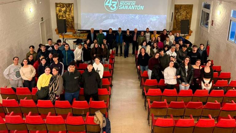 Los casi 300 voluntarios de la San Antón reciben una charla formativa la labor y el lugar que ocuparán