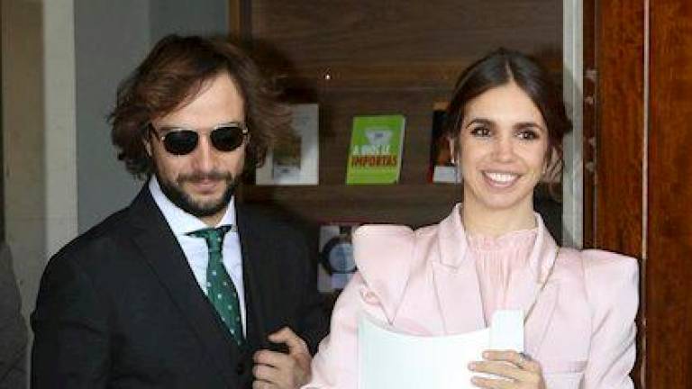 Elena Furiase y Gonzalo Sierra anuncian su matrimonio