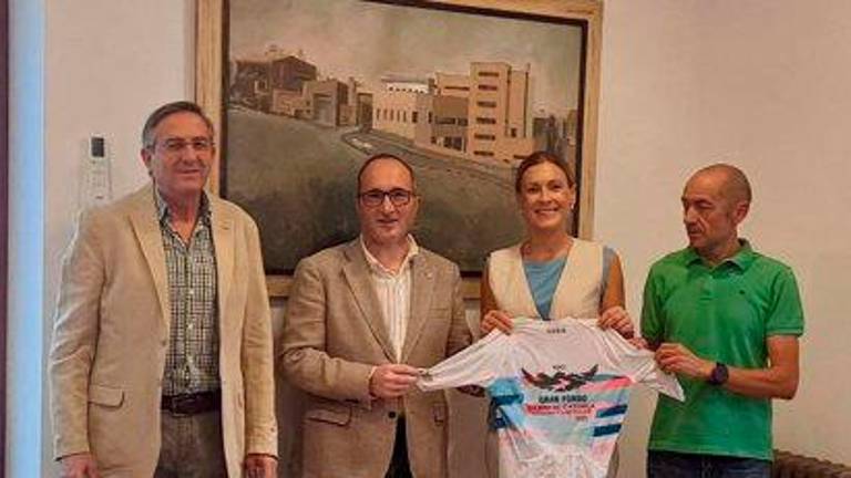 La V Gran Fondo Sierra de Cazorla, Segura y Las Villas reúne hoy a 1.200 ciclistas