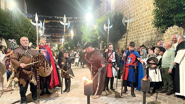La Virgen de la Estrella ilumina Sabiote durante las Fiestas del Medievo