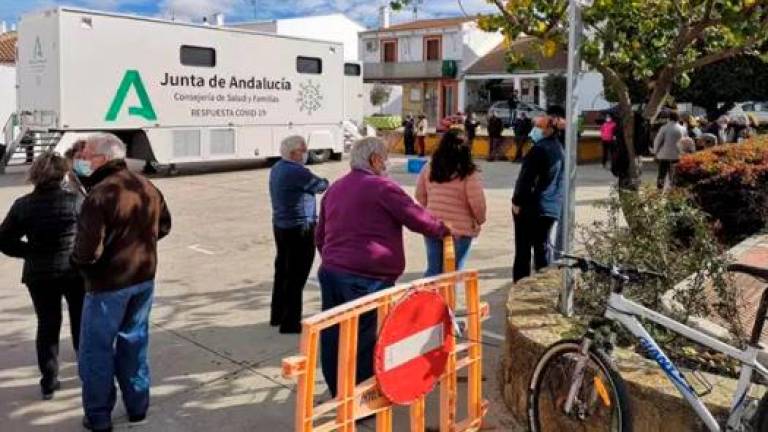 Continúa la caída de contagios diarios de covid en Jaén