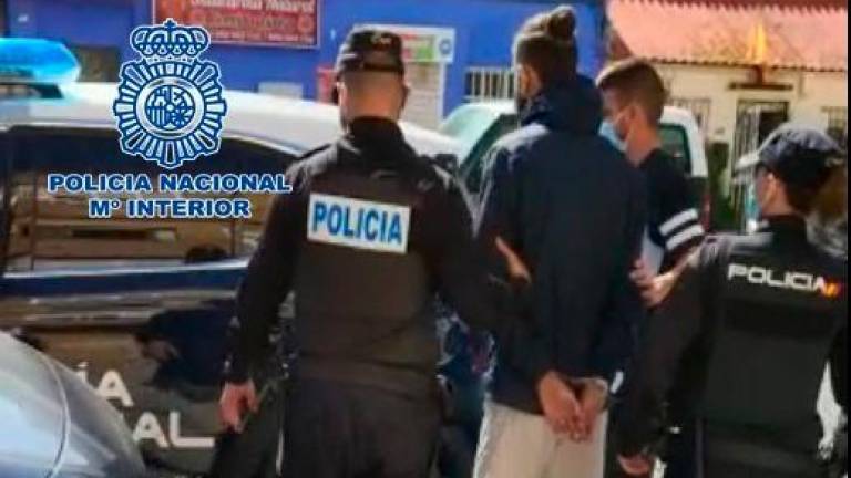 Seis detenidos tras apedrear a policías durante una operación antidroga en La Línea