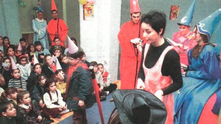 Numerosos niños participaron ayer en la inauguración del Aula Abierta Infantil en el Darymelia. / Archivo Histórico de Diario JAÉN.