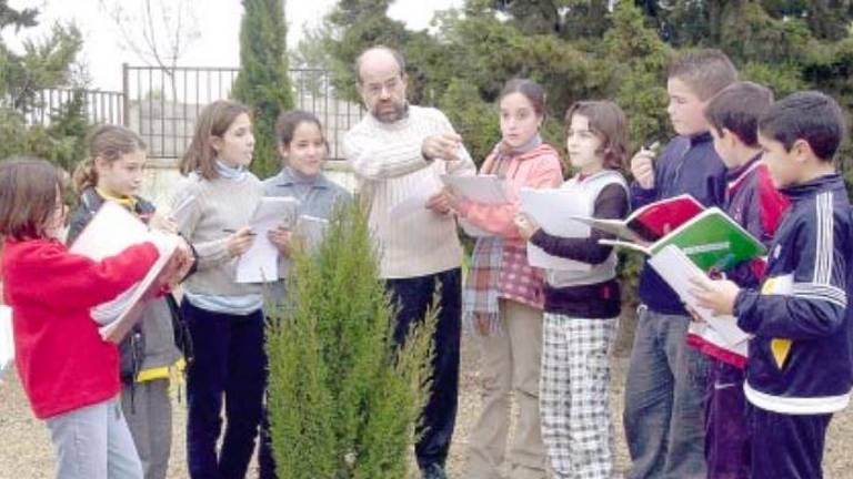 Tal día como hoy en 2001 publicábamos: Los maestros festejan su patrón