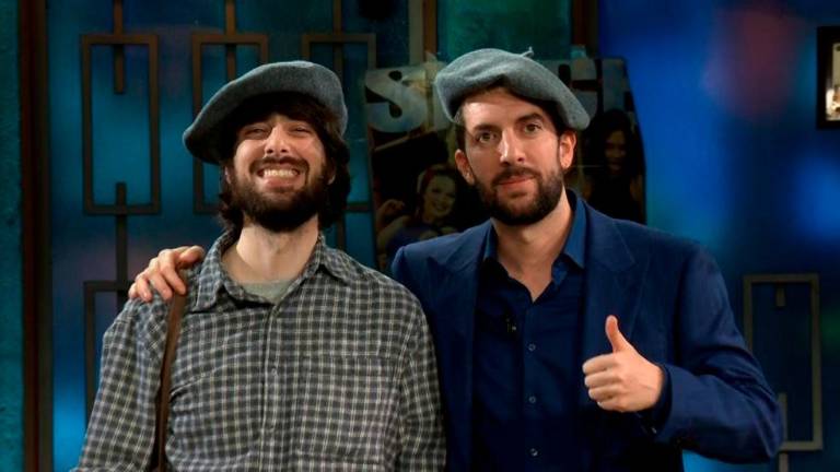 Uclés visita La Revuelta y quita hierro a la polémica con Pérez-Reverte