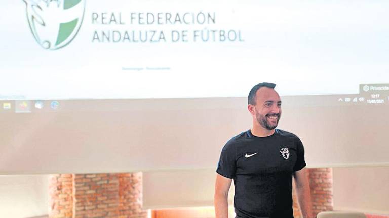 El linarense Javier Mañas presidirá la Federación Jiennense de Fútbol