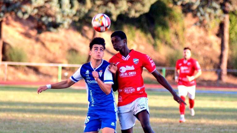 Juventud para el Real Jaén con el fichaje de Somavilla