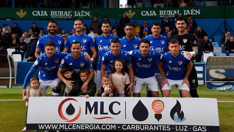 El Xerez DFC frena en seco la racha del Linares Deportivo con un gol al final (1-2)