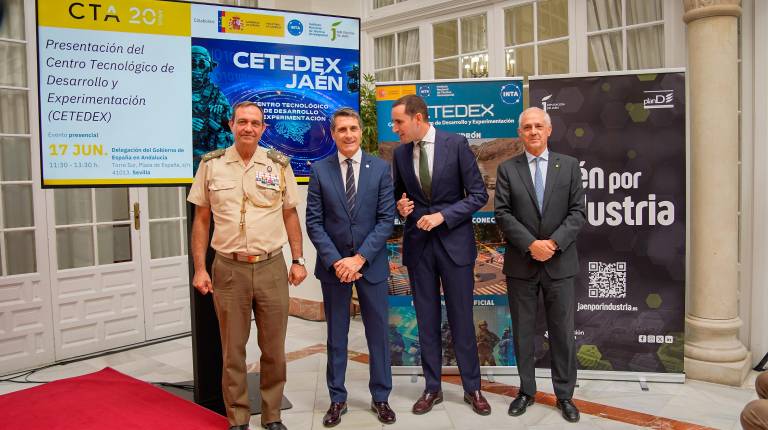 <i>Inauguración de la jornada sobre el Cetedex. / Delegación del Gobierno.</i>
