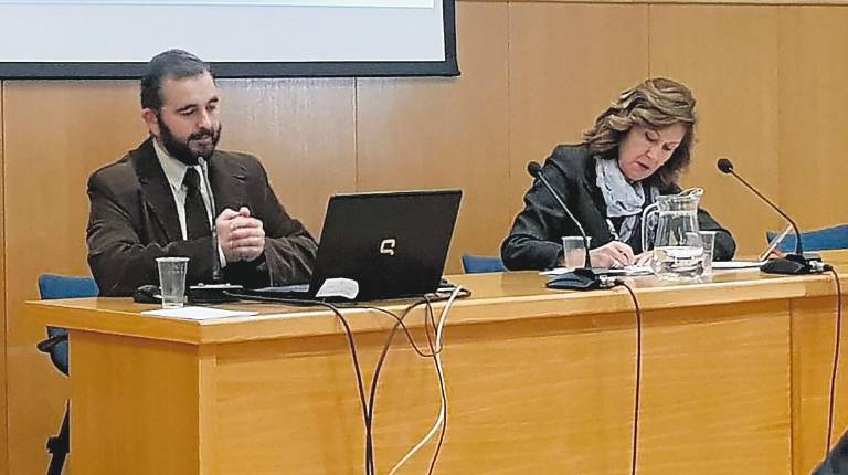 SIMPOSIO. <i> </i><i>Jornada de inauguración del Congreso“Al otro lado del filo: armas, herramientas y piedras de afilar”.</i>