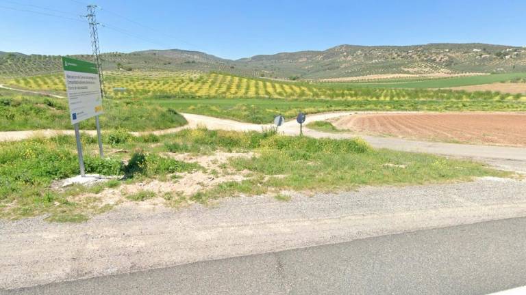 Hallazgo de un hombre muerto dentro de un coche en Alcalá la Real