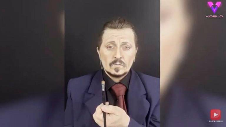 Una maquilladora profesional causa revuelo tras transformarse en Johnny Depp