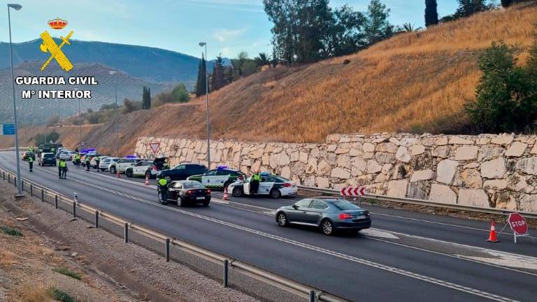 Más de 70 conductores dan positivo en alcohol y drogas durante San Lucas
