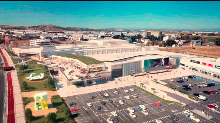 <i>ARCHIVO. Vista aérea del Centro Comercial Jaén Plaza.</i>
