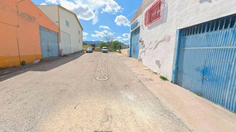 <i>Calle Esparteros del polígono Llanos del Valle. / Google Maps.</i>