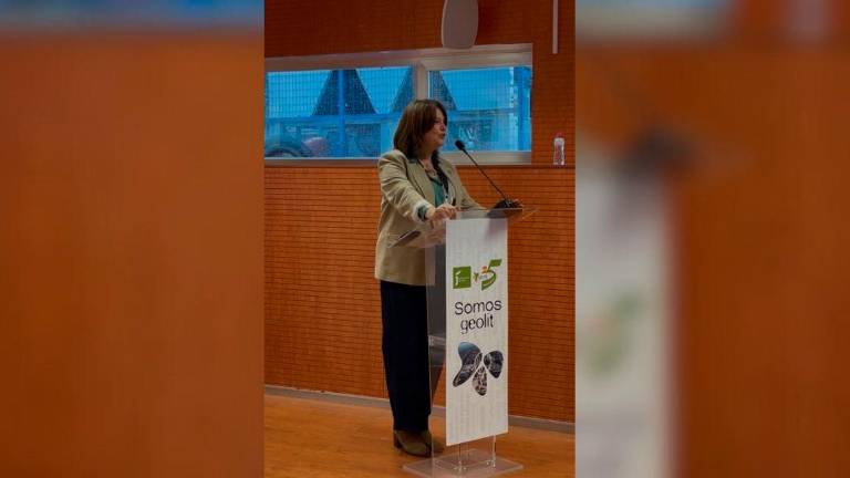 Más de 70 estudiantes participan en “Ciencia y Tecnología en Femenino” en Geolit